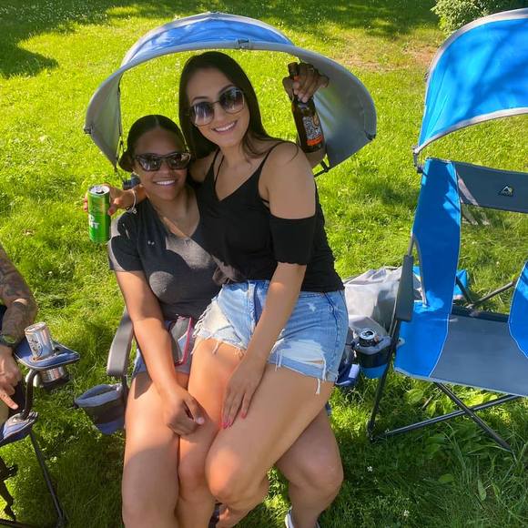 Kaitlyn Eberhart - Poshmark Profile Picture of Kaitlyn Eberhart (@kaiteskorner) on Poshmark