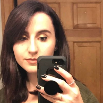 Profile Picture of Jess Sacks (@JessieSacks) on Twitter