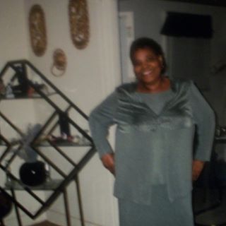 Profile Picture of Della Holliday (@della.holliday) on Facebook