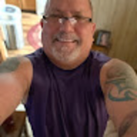 Profile Picture of Gary Mumaw (@drmwlk01) on Poshmark