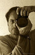 Profile Photo of Julian Stewart Lindsayon Wikipedia