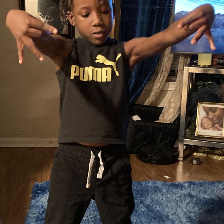 Profile Picture of michaelhills3399 (@michaelhills3399) on Tiktok