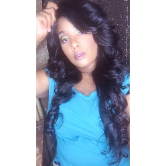 Profile Picture of Tori Carson (@toricarson) on Poshmark