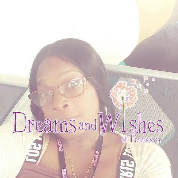 Paulette Cicero - Poshmark Profile Picture of Paulette Cicero (@paulettecic) on Poshmark