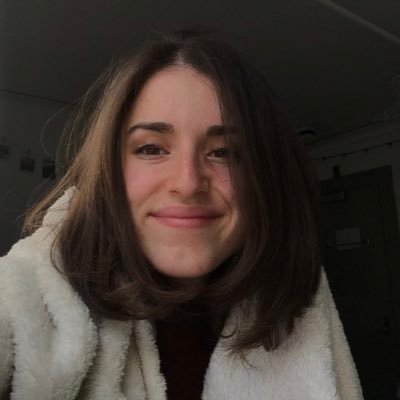 Profile Picture of Clare Grossman (@clare_grossman) on Twitter