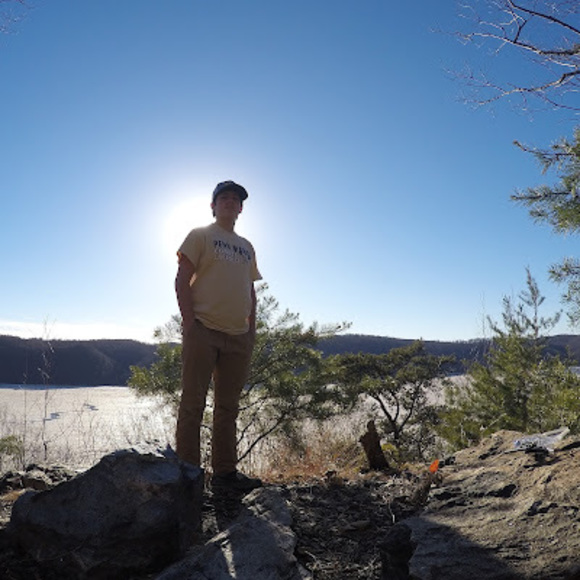 Profile Picture of Griffin Rineer (@griffin31601) on Poshmark