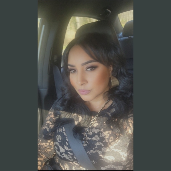 Profile Picture of Adriana Beyene (@adrianabeyene0) on Poshmark