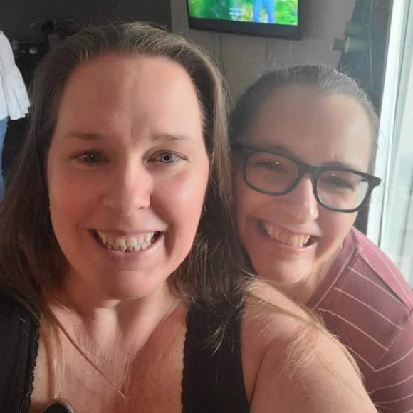 Profile Picture of Eva Schmid (@eschmid999) on Poshmark