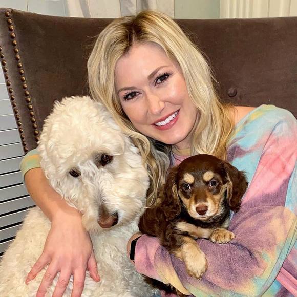 Bailey Holmes - Poshmark Profile Picture of Bailey Holmes (@bailey_holmes) on Poshmark