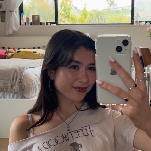 Profile Picture of Jasmine Zukor (@jzshop) on Poshmark