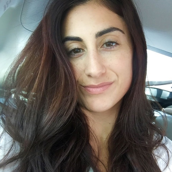 Profile Picture of Priscilla Barbanell (@pris1234795) on Poshmark