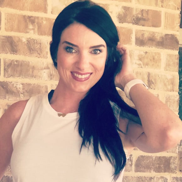 Profile Picture of Lacey Smart (@lsmart) on Poshmark