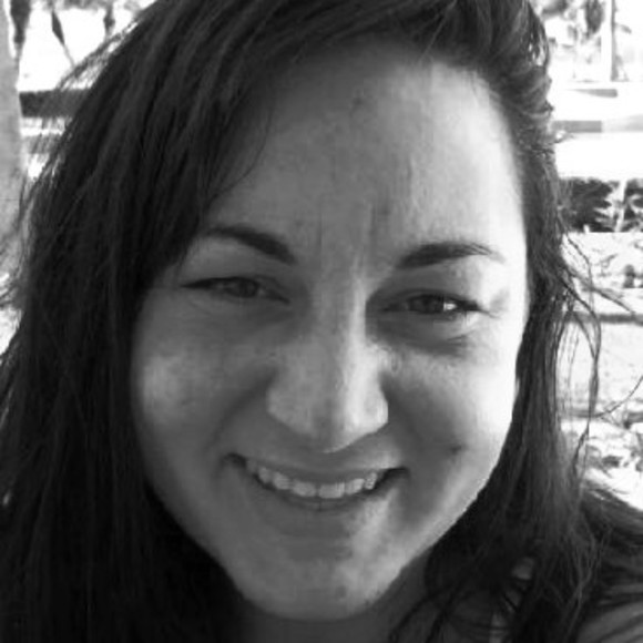 Profile Picture of Chelsey Thueringer (@cthueringer) on Poshmark