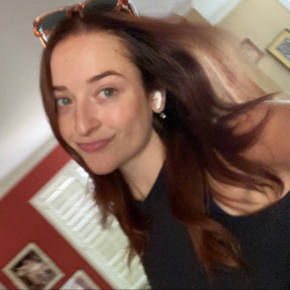 Profile Picture of Sophie Keahon (@sophiekeahon) on Poshmark