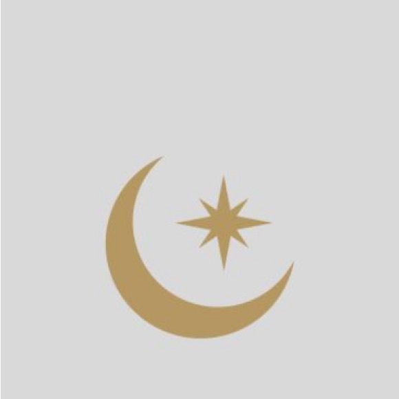 Profile Picture of Imaan Mughal (@imaanmughal) on Poshmark