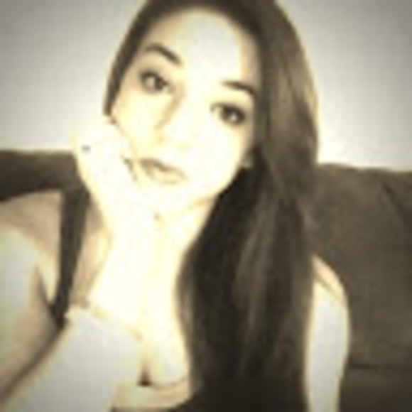 Profile Picture of Meagan Moore (@meaganm109) on Poshmark
