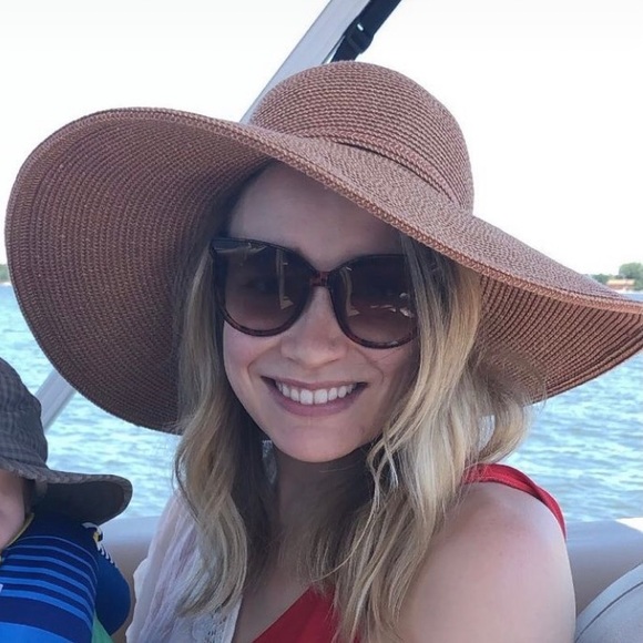 Profile Picture of Katherine Danforth (@k_danforth) on Poshmark