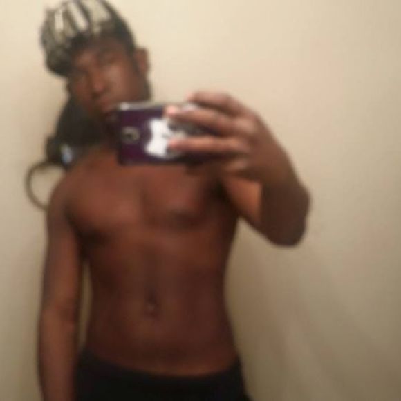 Profile Picture of Durel Demming (@durel) on Poshmark