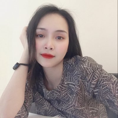 Profile Picture of Alice Huyền (@AliceHuyn1) on Twitter