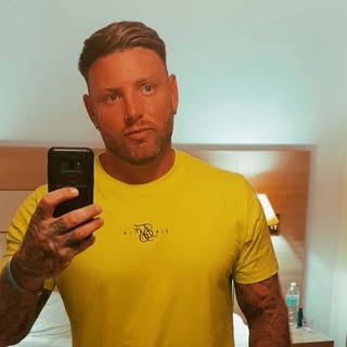 Profile Picture of 𝐑𝐚𝐲 𝐒𝐦𝐚𝐥𝐥 (@raysmall19) on Instagram