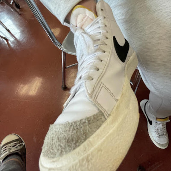 Profile Picture of Josephine Muehling (@j_muehling) on Poshmark