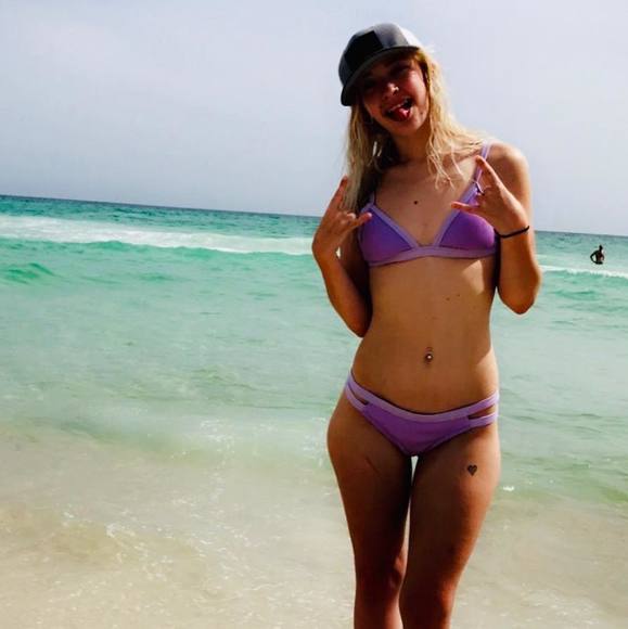 Profile Picture of Joey Rolls (@joeyrolls) on Poshmark