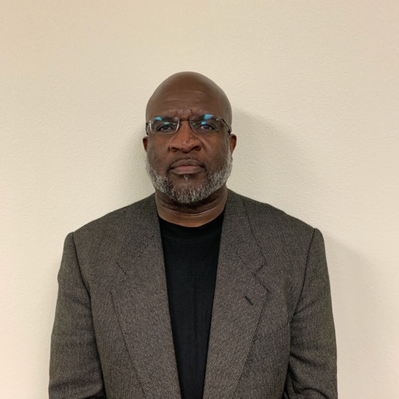 Profile Picture of James Hosey (@mrjameshosey) on Poshmark