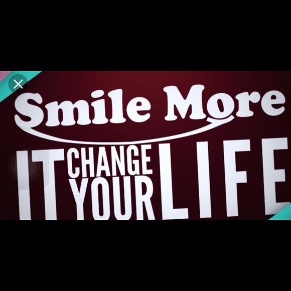 Profile Picture of Nathaly Gonzalez (@nathaggz) on Poshmark