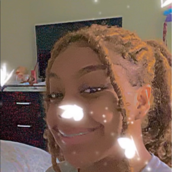Samiyah Madrill - Poshmark Profile Picture of Samiyah Madrill (@samiyahmadrill) on Poshmark