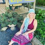 Profile Picture of Amber Ackerley (@promote_peace_yoga) on Instagram