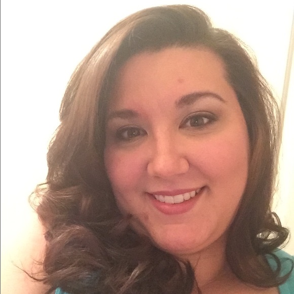 Profile Picture of Toby Barker (@tobycbarker) on Poshmark