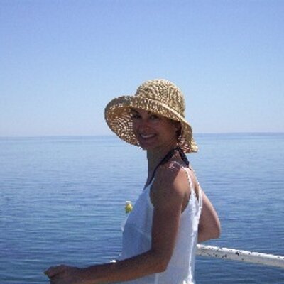 Profile Picture of Carol Anne Davies (@carolart1) on Twitter