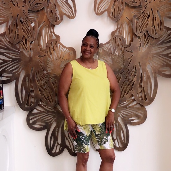 Profile Picture of Pauline Williams (@paulinewilli342) on Poshmark