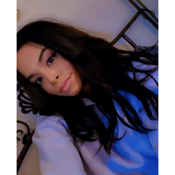 Profile Picture of Sasha Ramsamooj (@sasharamy) on Poshmark