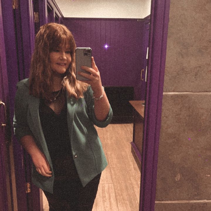 Profile Picture of Adelle Hay (@adellehay) on Tiktok