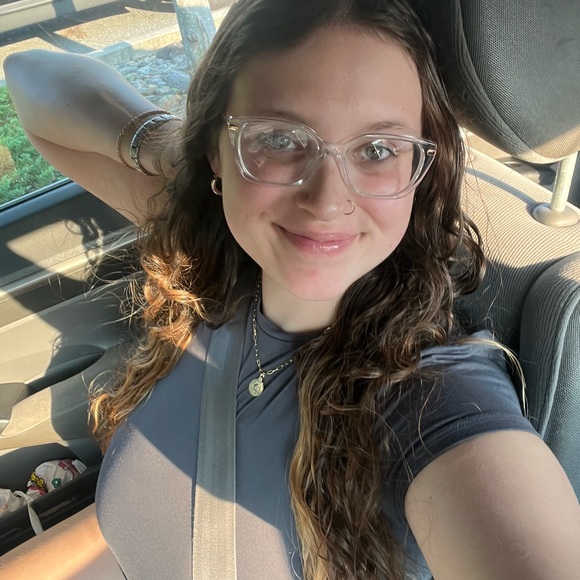 Profile Picture of Savana Kopach (@savanakopach) on Poshmark