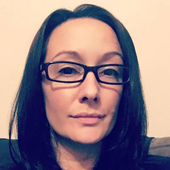 Tina Nebiolo - Poshmark Profile Picture of Tina Nebiolo (@tnebiolo) on Poshmark