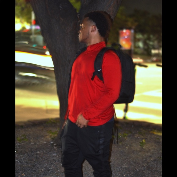Profile Picture of Zachary Bingham (@binzac083) on Poshmark