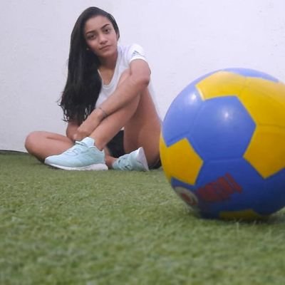 Mádelin Pérez - Twitter Profile Picture of Mádelin Pérez (@PerezzMade) on Twitter