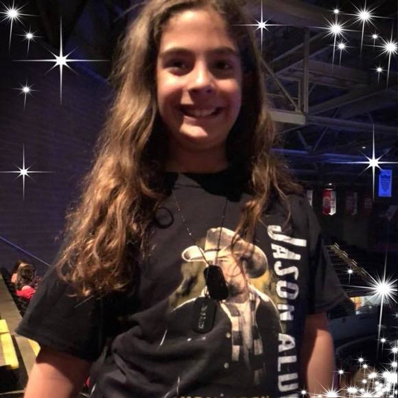 Jessica Bradshaw - Poshmark Profile Picture of Jessica Bradshaw (@gotstaloveme82) on Poshmark