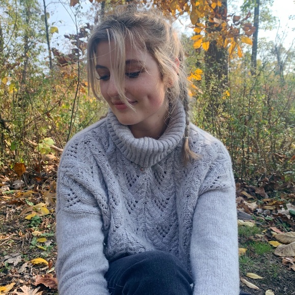 Haila Rodzoniak - Poshmark Profile Picture of Haila Rodzoniak (@haila_rodzo) on Poshmark