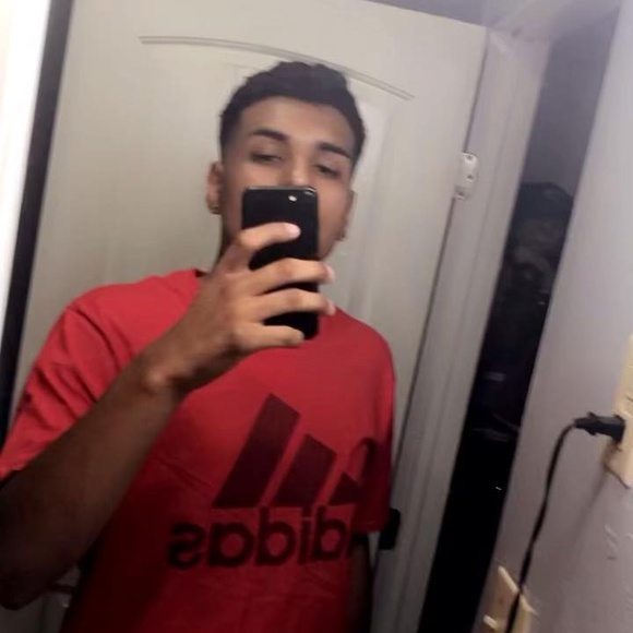 Profile Picture of Jose Rebollo (@obamafckyomamma) on Poshmark