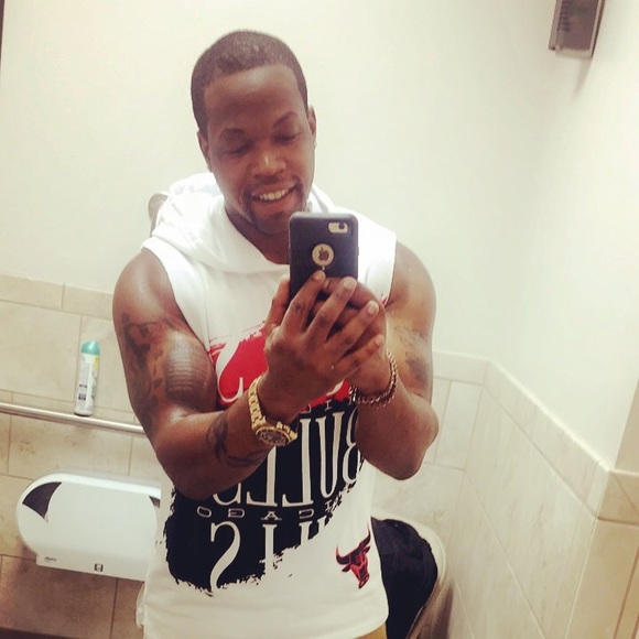Profile Picture of Ernest Knight (@ektrucker07) on Poshmark