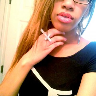 Profile Picture of Jay La'Jaye (@Petite_Yellowww) on Twitter