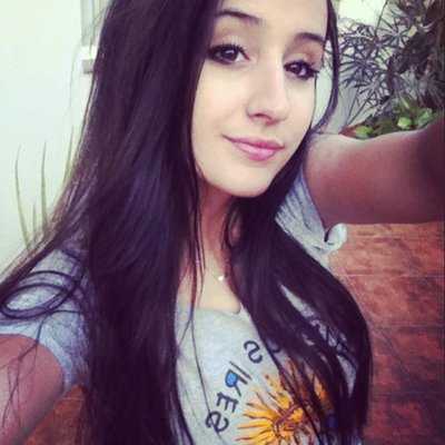 Profile Picture of Laura Araujo (@lauraaraujo233) on Twitter