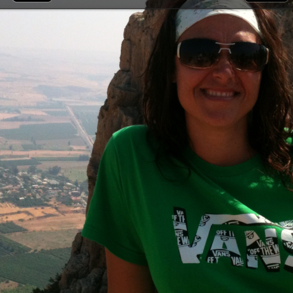 Profile Picture of Jamie Batchelor (@jam_batch) on Poshmark