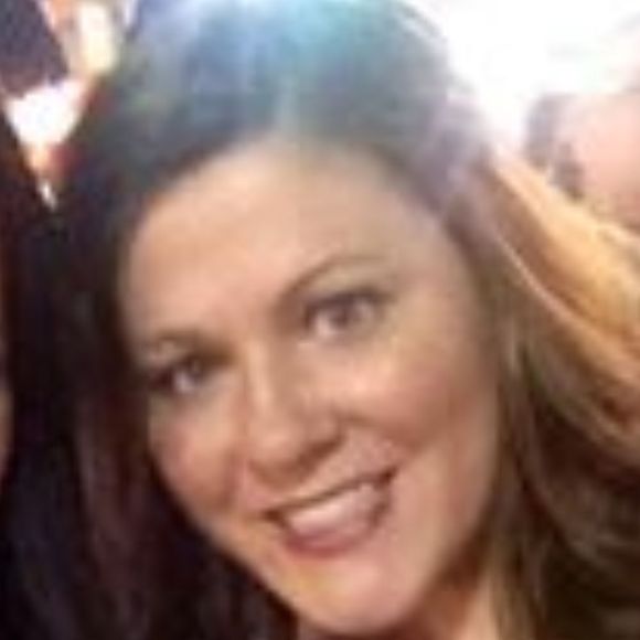 Profile Picture of Lorrelle Christensen (@lorrelle) on Poshmark