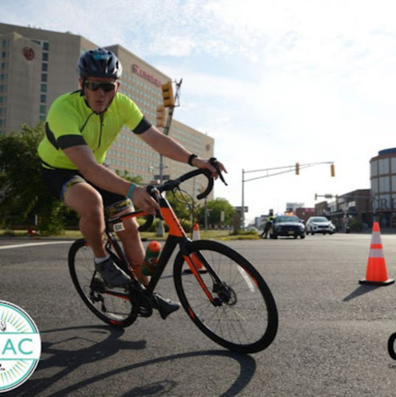 Profile Picture of Michael Read (@michaeldread) on Poshmark