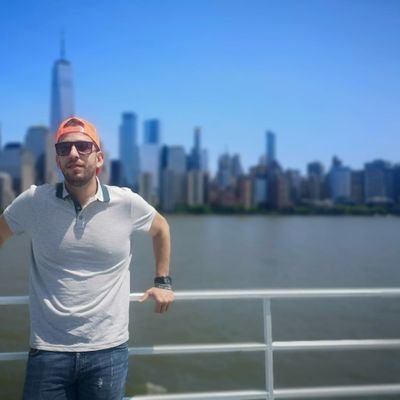 Profile Picture of Luis Miguel Villa Lenis (@villa_lenis) on Twitter