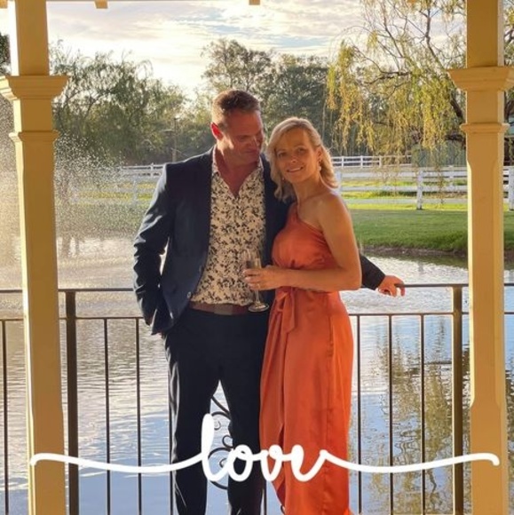 Profile Picture of Jenny Beardmore (@dolphin0976) on Poshmark